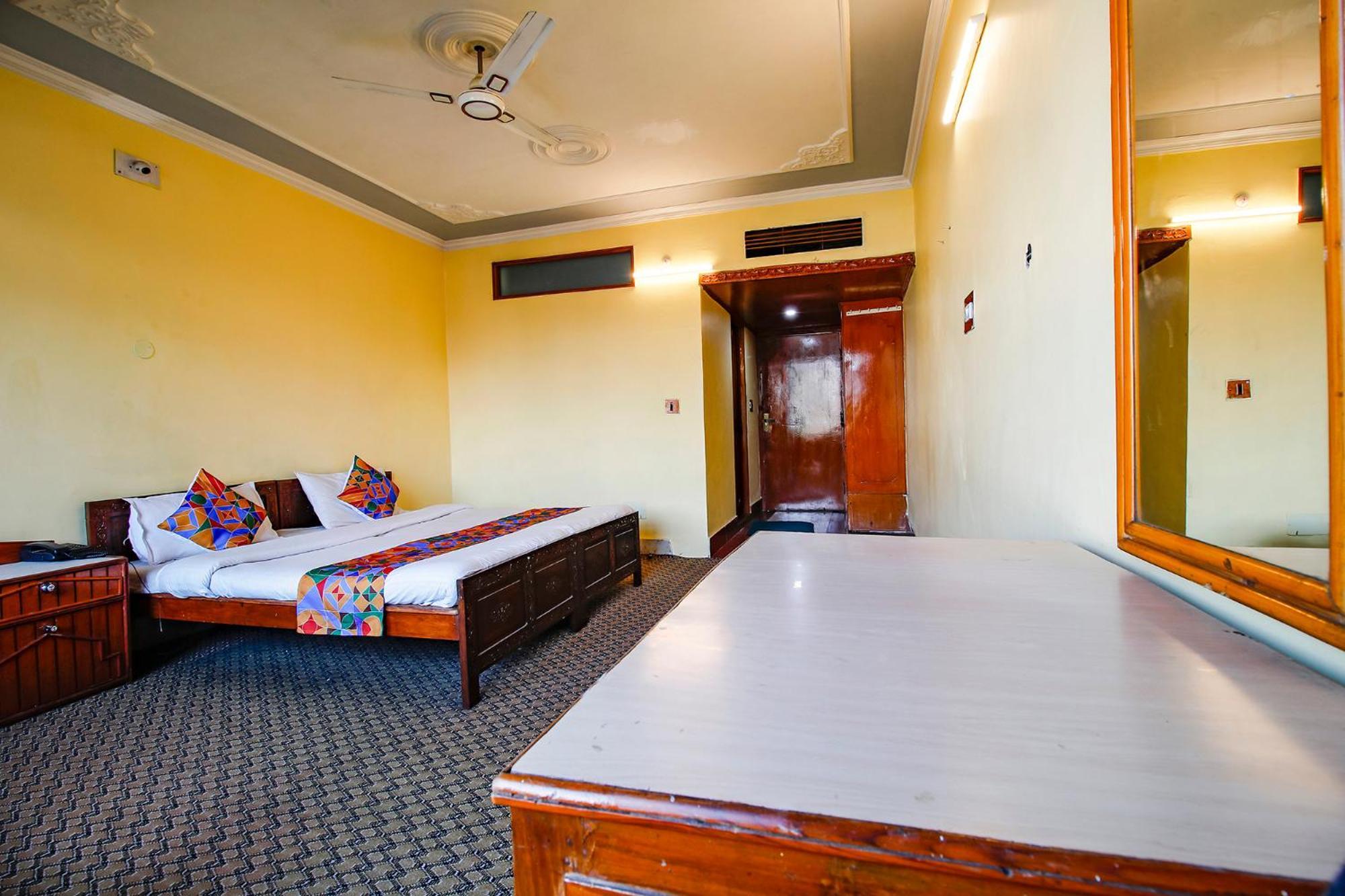 Fabhotel Kashmir Hilltown Durgjan Bagian luar foto