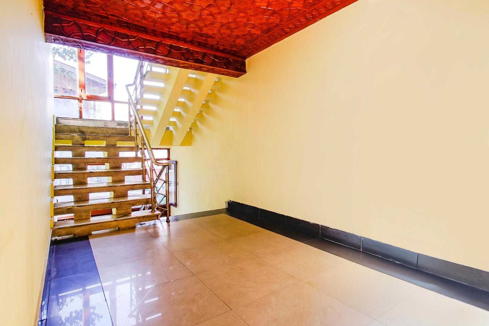 Fabhotel Kashmir Hilltown Durgjan Bagian luar foto